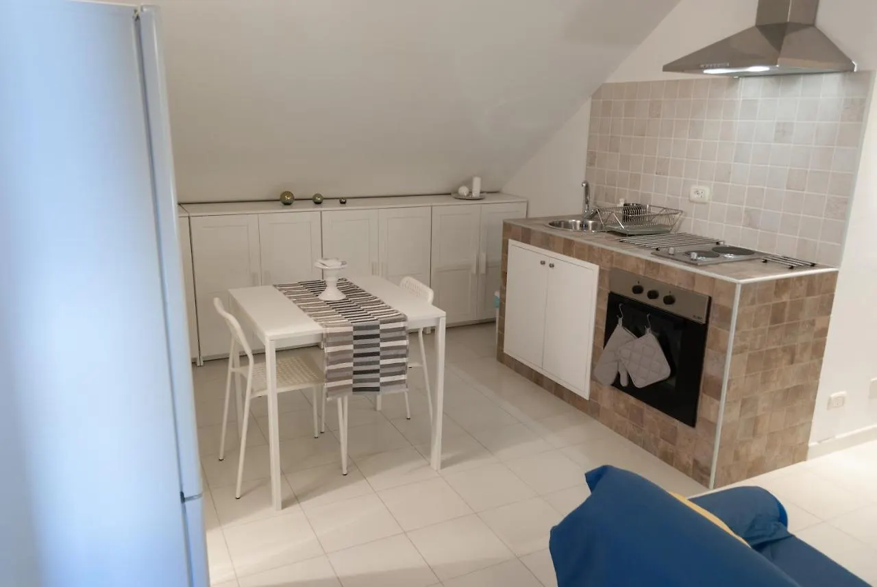 Apartmán La Mansarda Di Nemi Trapani 0*,